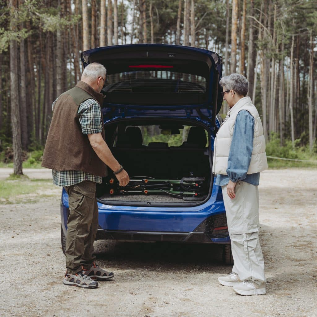 De terreinrollator in uw auto monteren